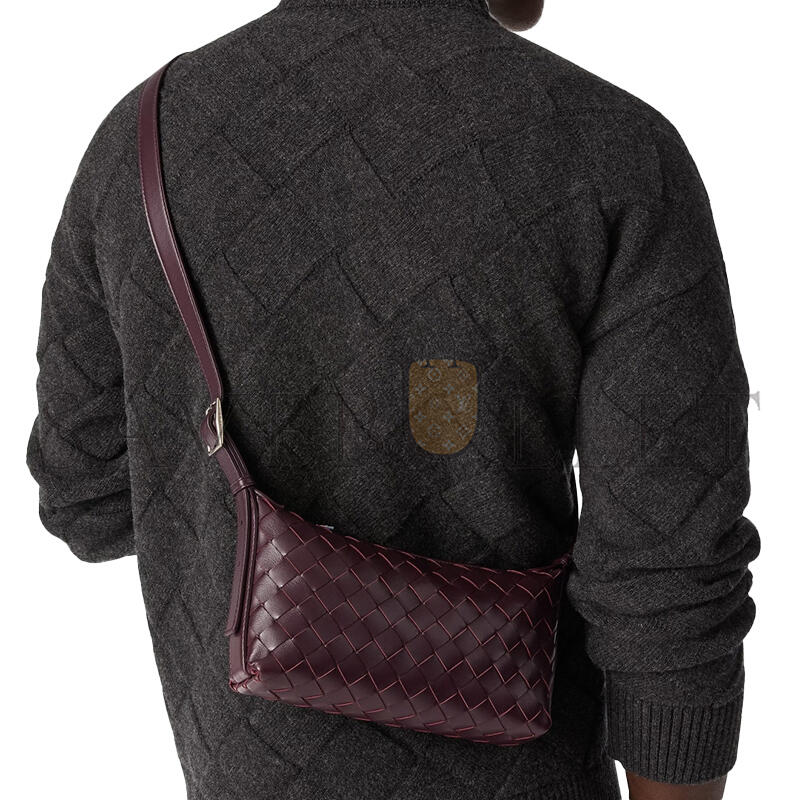 BOTTEGA VENETA TRAVELER PHONE POUCH 844018 (20*12*5.5cm)